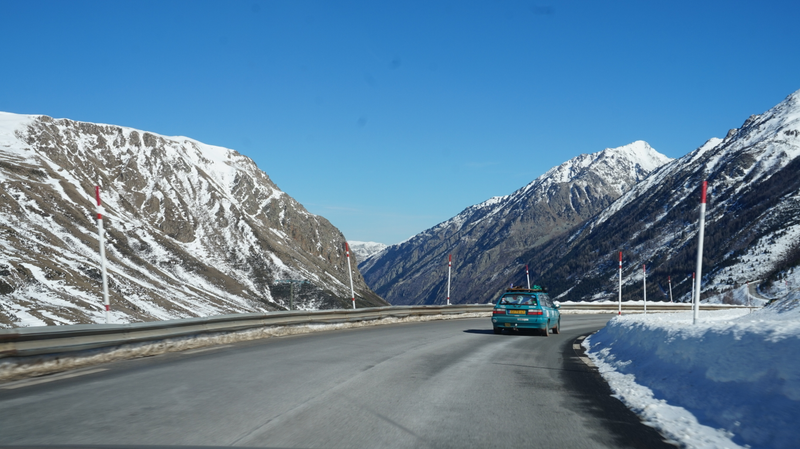 Shortly after passing the French border. We were going to be behind this Citroën for a lot longer than we had anticipated. 13:39